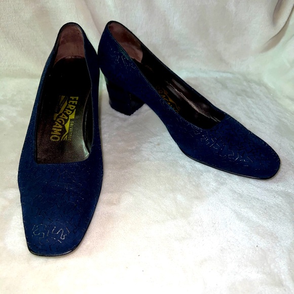 Salvatore Ferragamo Florence vintage blue suede Geometric Print Block Heel shoe - Picture 1 of 11